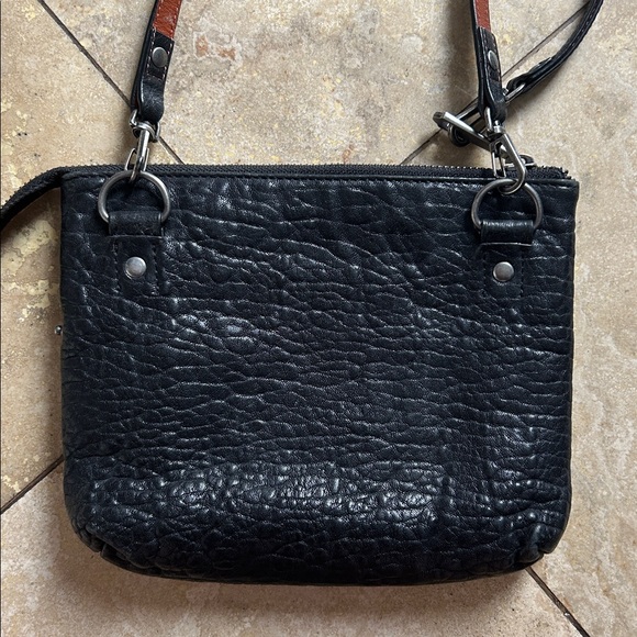 Will Leather Goods Pebbled Leather Crossbody Bag Like NEW! - Picture 6 of 11